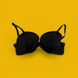 Victoria’s Secret black ‘Body by Victoria’ bra size 36DDD